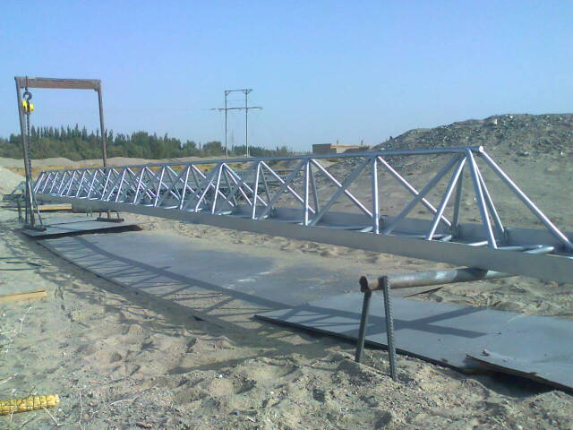 凤山专业承揽大中小型喷涂翻新施工业务！